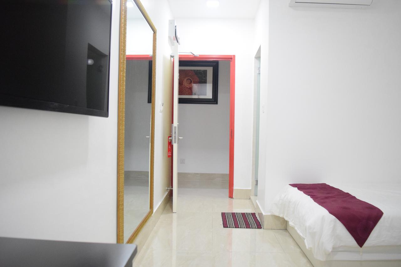 S Rose Hotel Sepang Exterior foto
